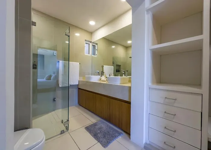 Apartment 2br With Lagoon View In *