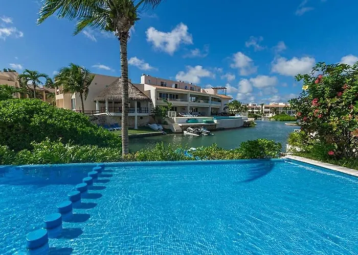 2br With Lagoon View In Apartment Puerto Aventuras