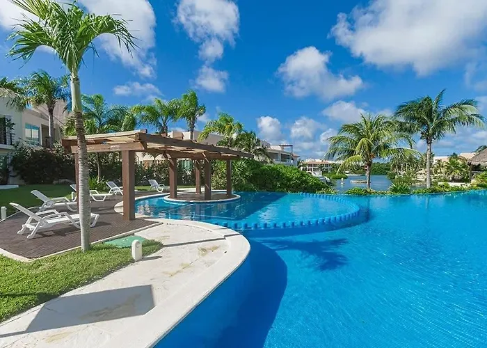Apartment 2br With Lagoon View In Puerto Aventuras